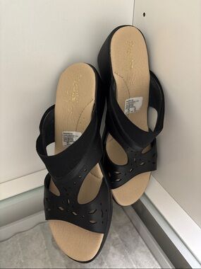 Easy Spirit Black Laser-Cut Wedge Sandals